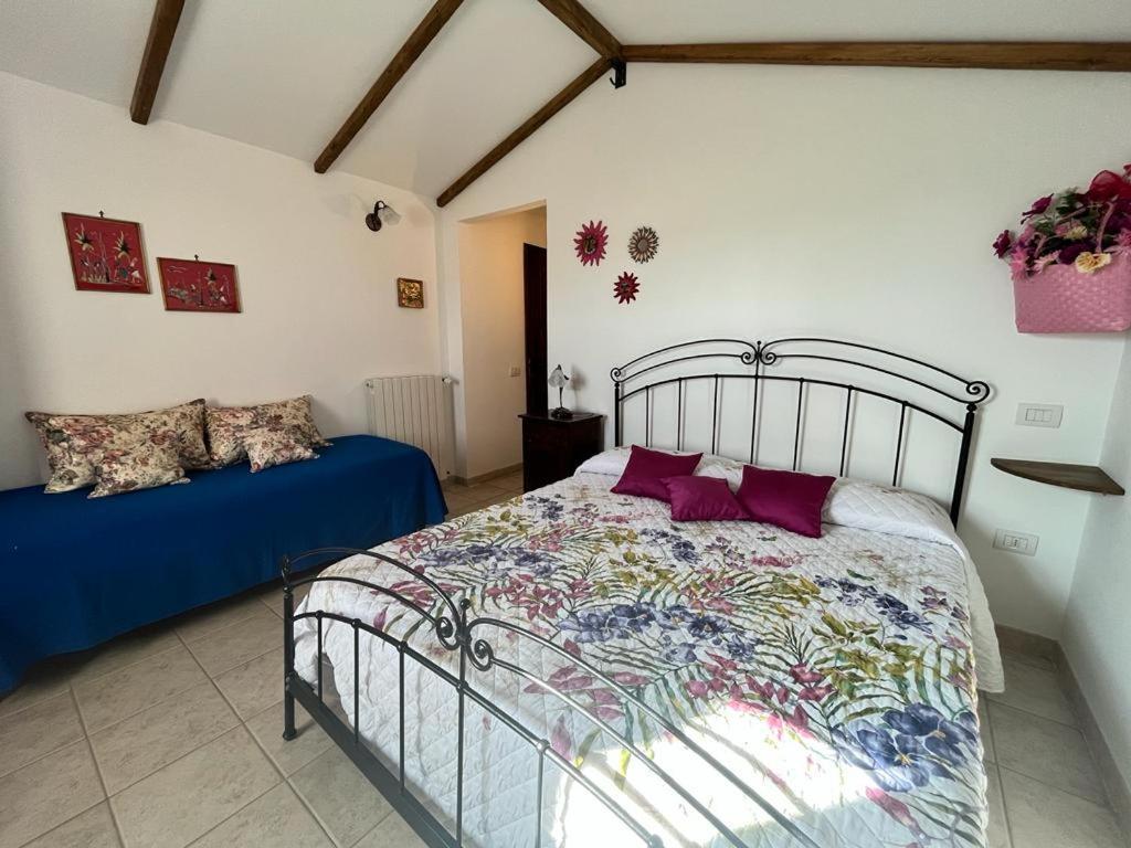 A Casa Di Amici Bed & Breakfast Tuscania Exterior photo