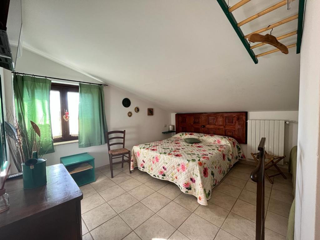 A Casa Di Amici Bed & Breakfast Tuscania Exterior photo